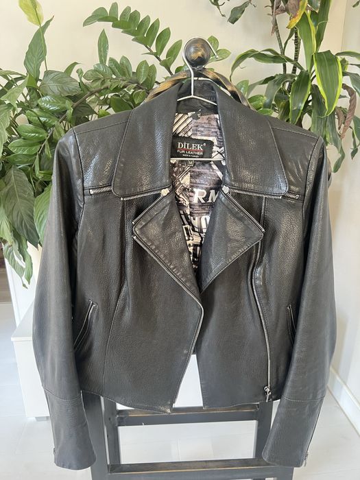 кожаная женская куртка