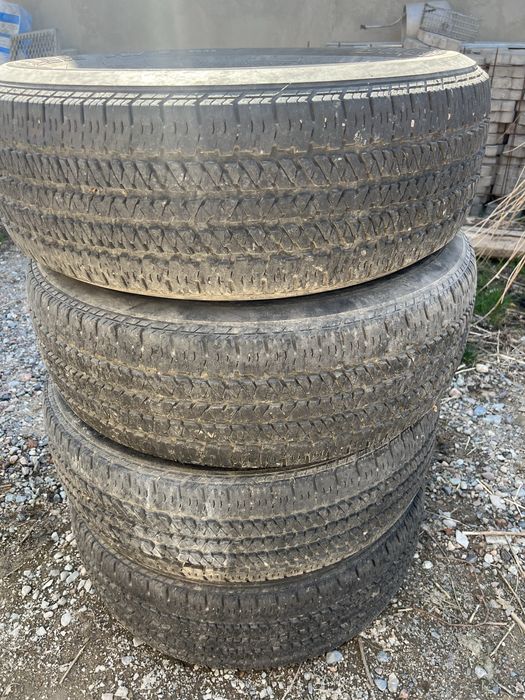Продам резину Bridgestone 245/65/17