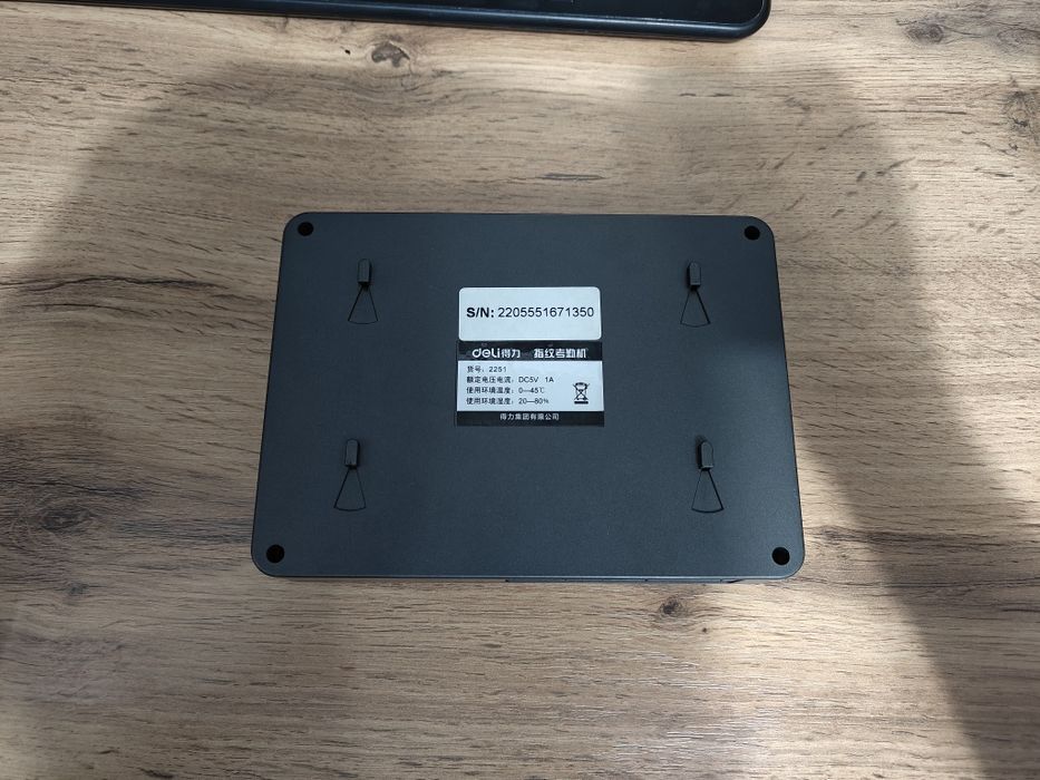 Устройство для контроля посещяемости