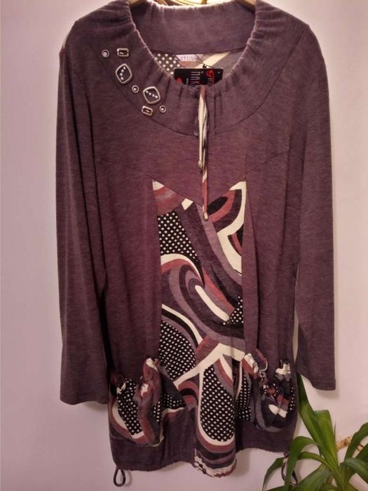 Голям размер дамски туники