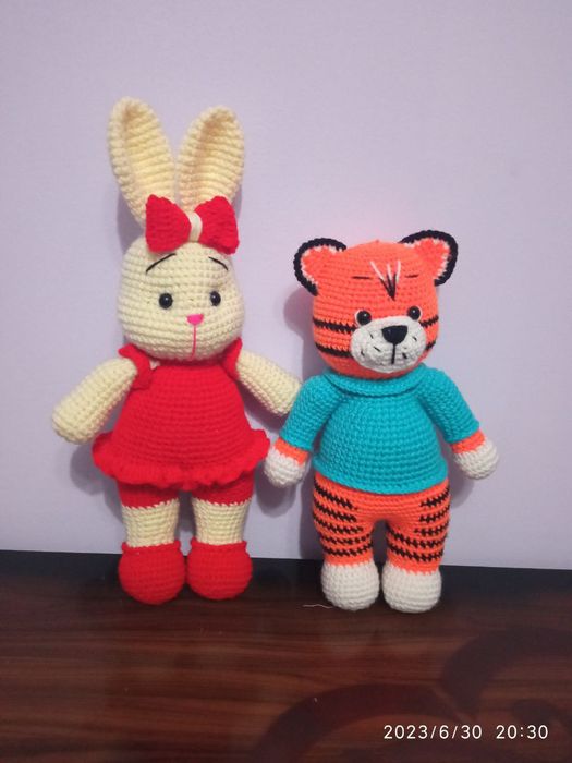 To'qilgan  ayiqchalar  sotiladi