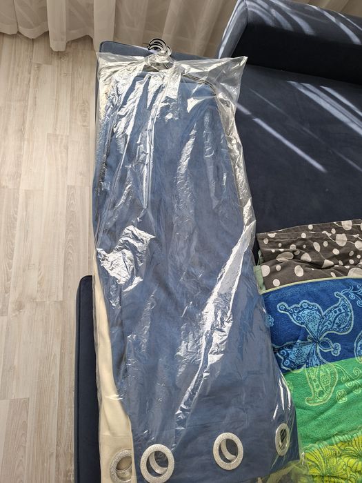 Продам шторы 4шт. В комплекте