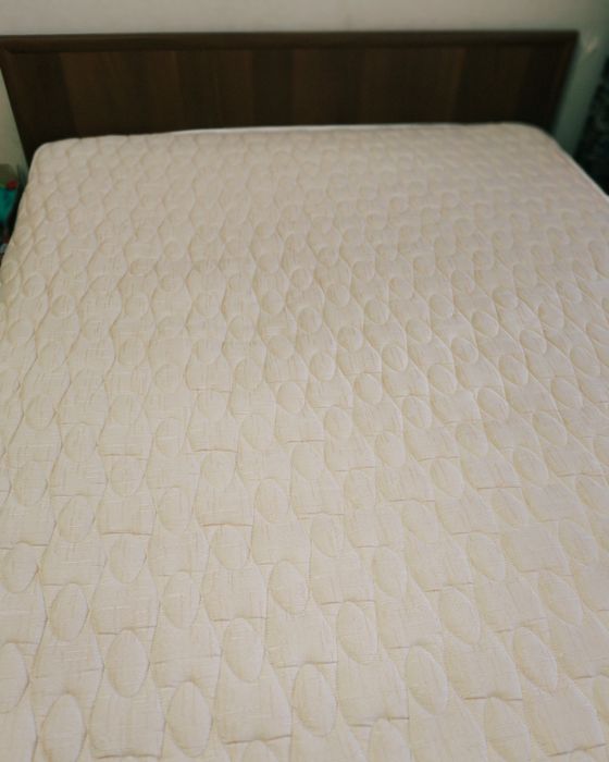 Продам матрас Askona