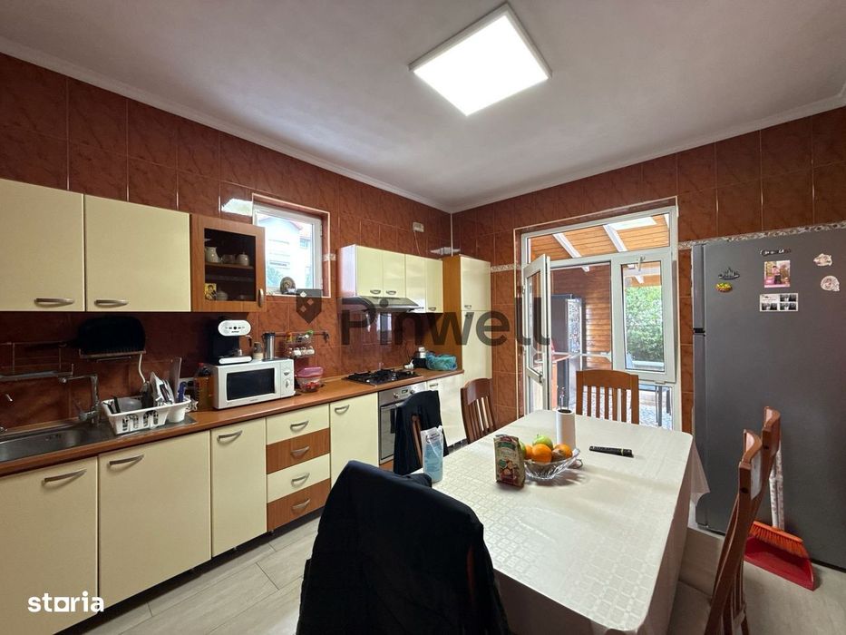 Vila spatioasa| 6 camere| 216 mp | gradina 550 mp| Bd. Pipera