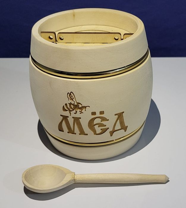 Деревянные бочонки для мёда