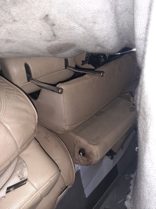 Продам сиденья  на туарег 3.2.