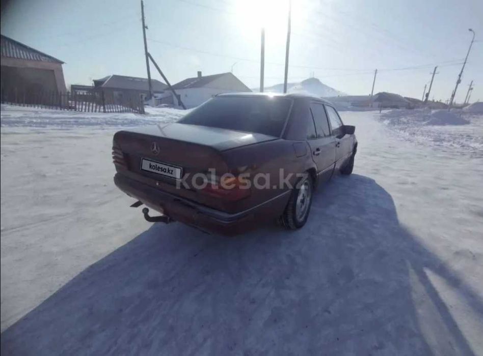 Мерседес     124