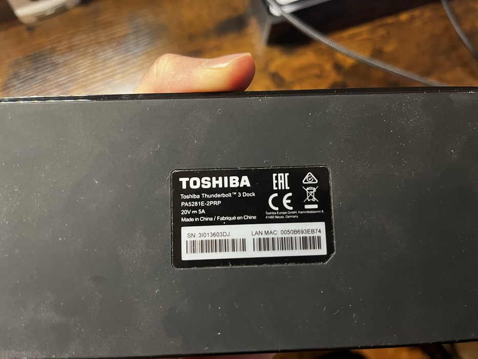 Toshiba Thunderbolt 3 Dock