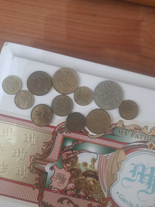 Продавам стотинки от соца