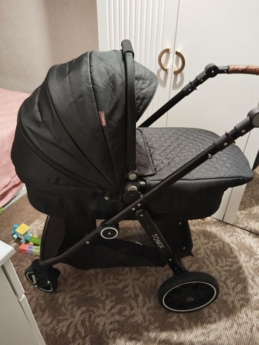 Коляска Tomix+ приятный БОНУС!!!