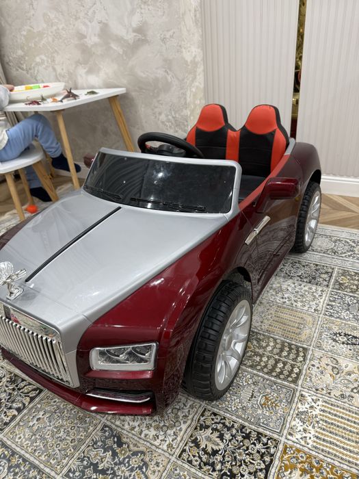 Продаю детскую машину