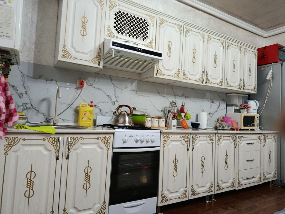 Куханный гарнитур  сатылады