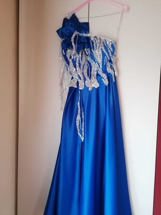 .Rochie de nasa.