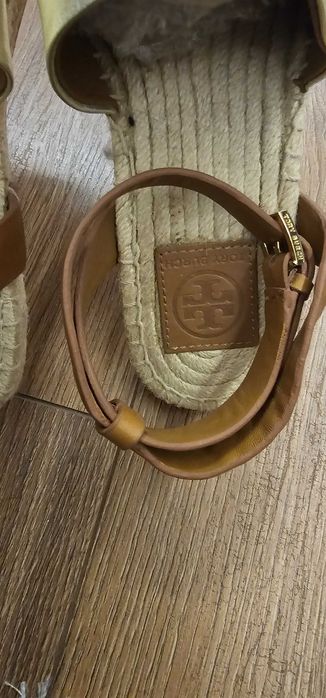 USA designer's Tory Burch спадрили /  сандали