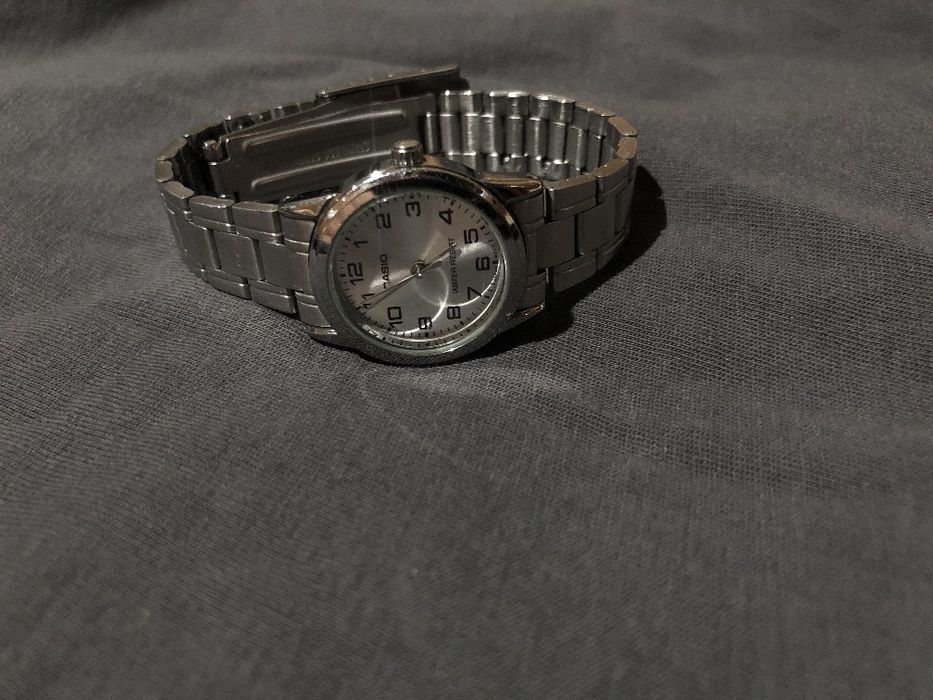 Часы Casio в хорошем состоянии