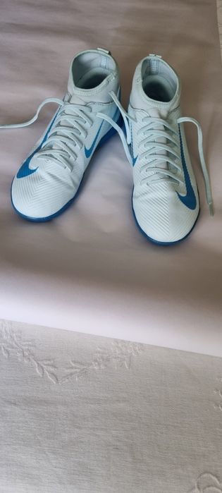 Vand ghete fotbal Nike Mercurial mar. 36