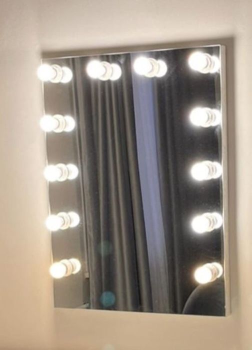 Продам зеркало 70×60