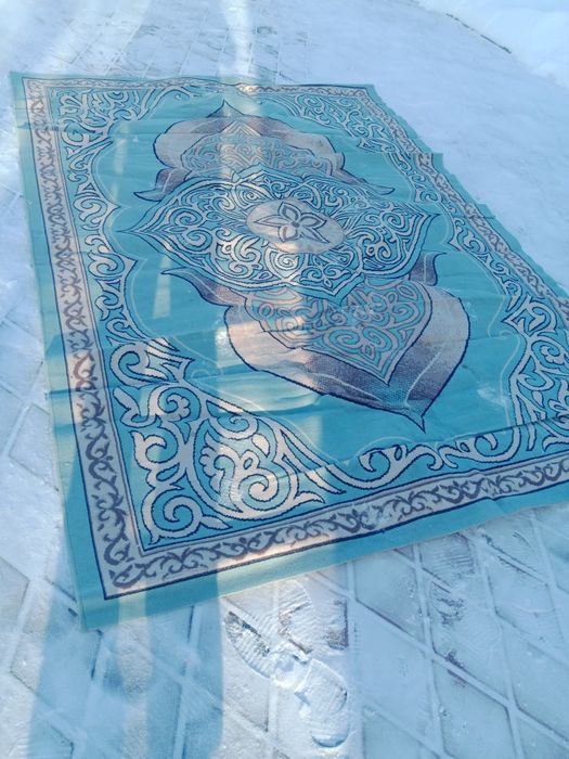 Продам ковер размер 2*3 за 3000 т.г.