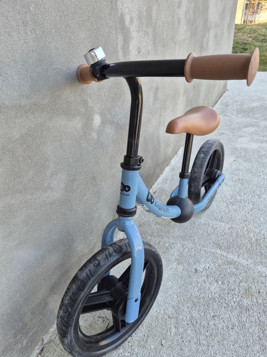 Bicicleta fara pedale pentru copii