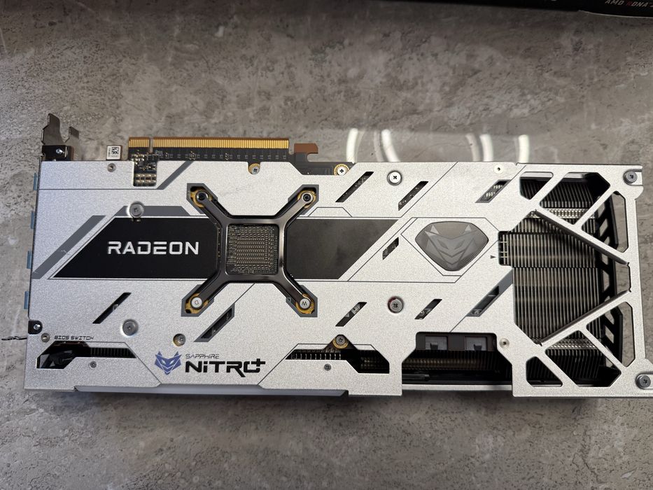 Sapphire Nitro+ Radeon RX 6700XT 12GB.