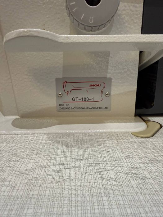 промышленная швейная машина.