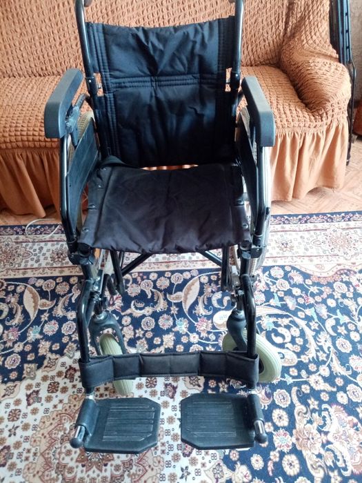 Инвалидная коляска
