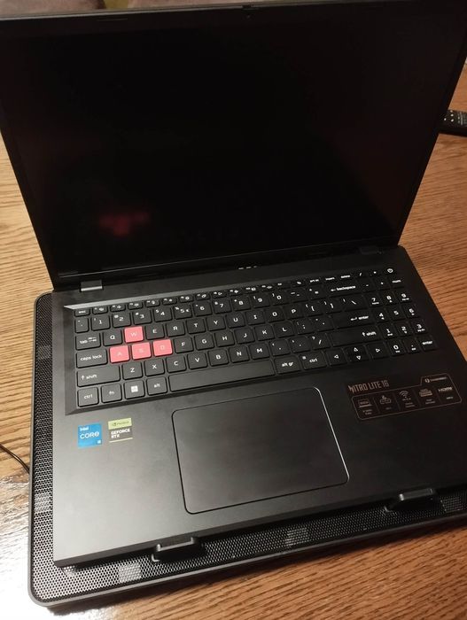 Acer Nitro 16 Lite