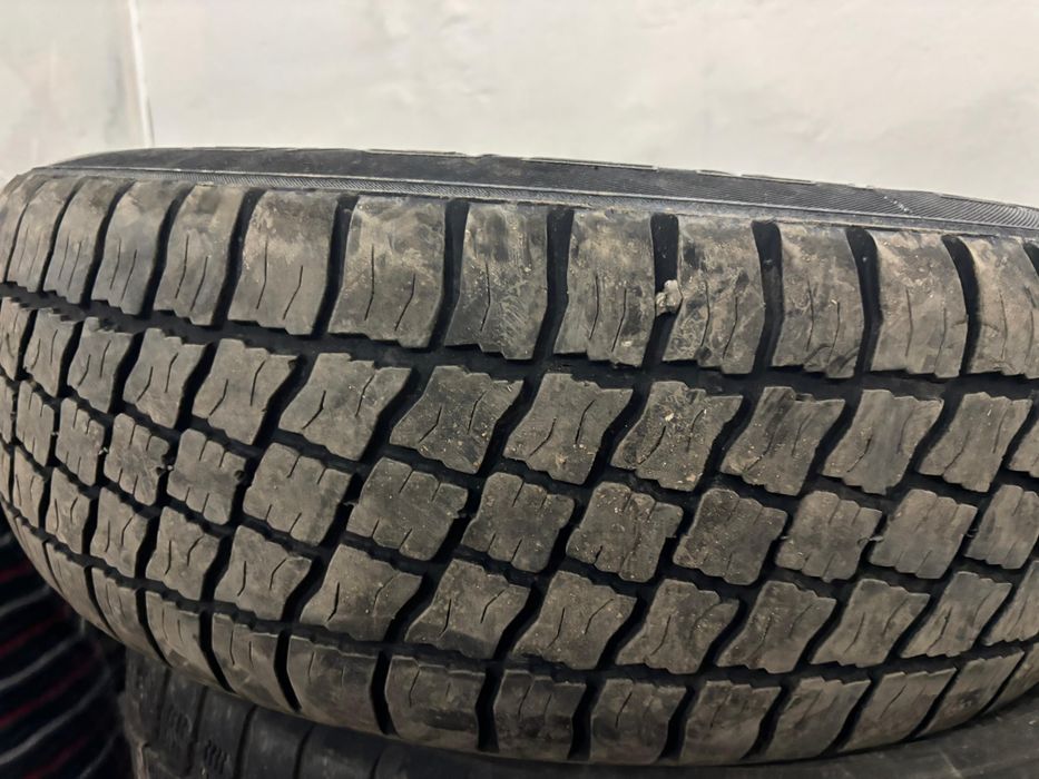 Продам шину 225/75/16R