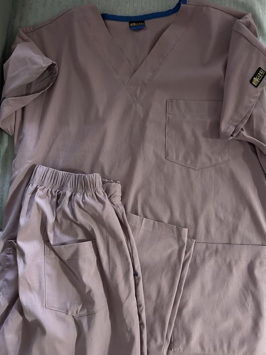 Медицински работни облекла размер Л