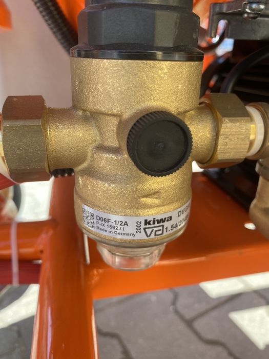 pompa de tencuit, masina de tencuit, sapa lichida, glet, RATE!