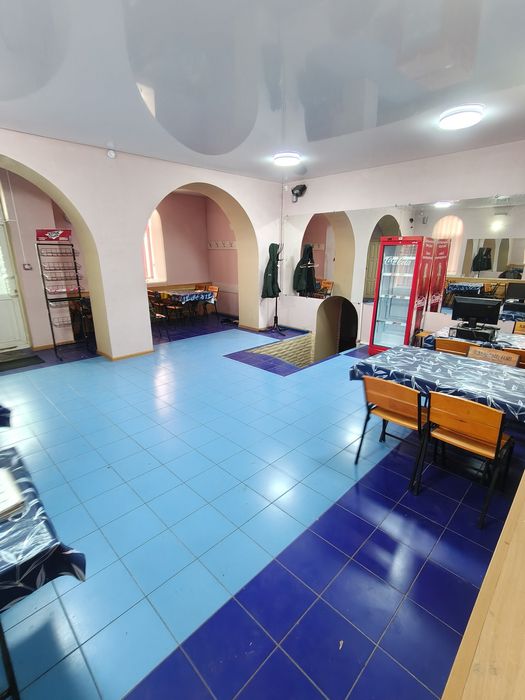 Продаём кафе-магазин по пр. Республики