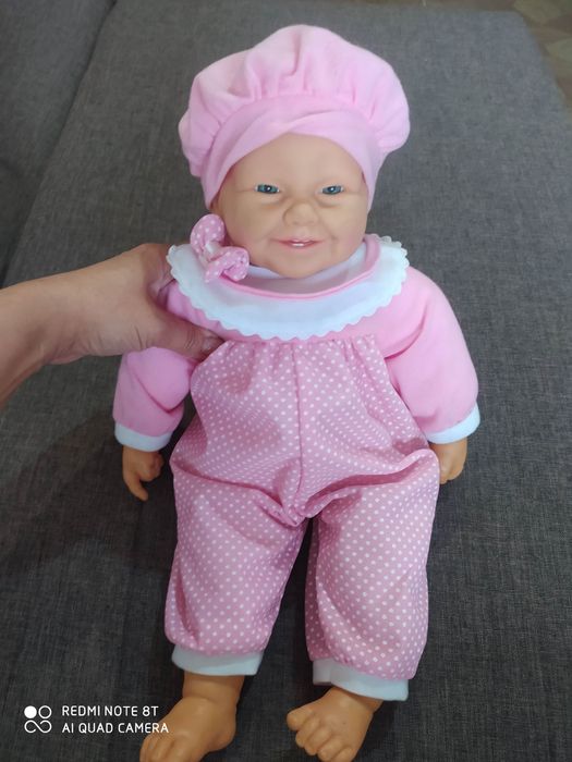 Кукла пупс. Говорящая