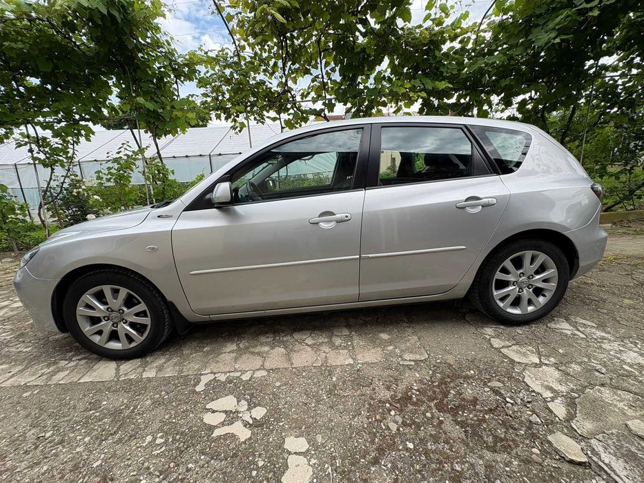 MAZDA 3 2009 — imagine 5