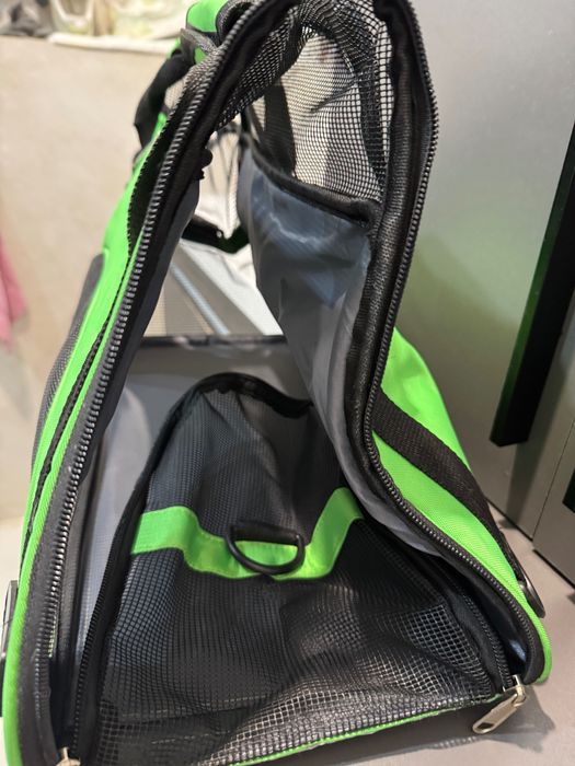 Переноска для собак и кошек