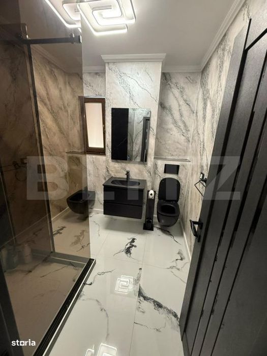 Apartament 3 camere, parter, 79 mp, loc de parcare - gradina, zona Val