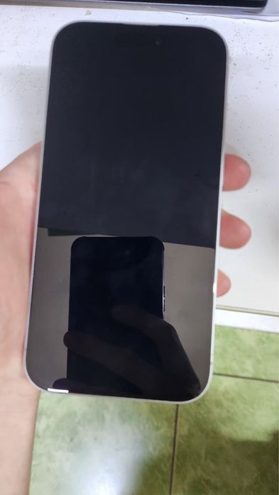iPhone 16   128 гб
