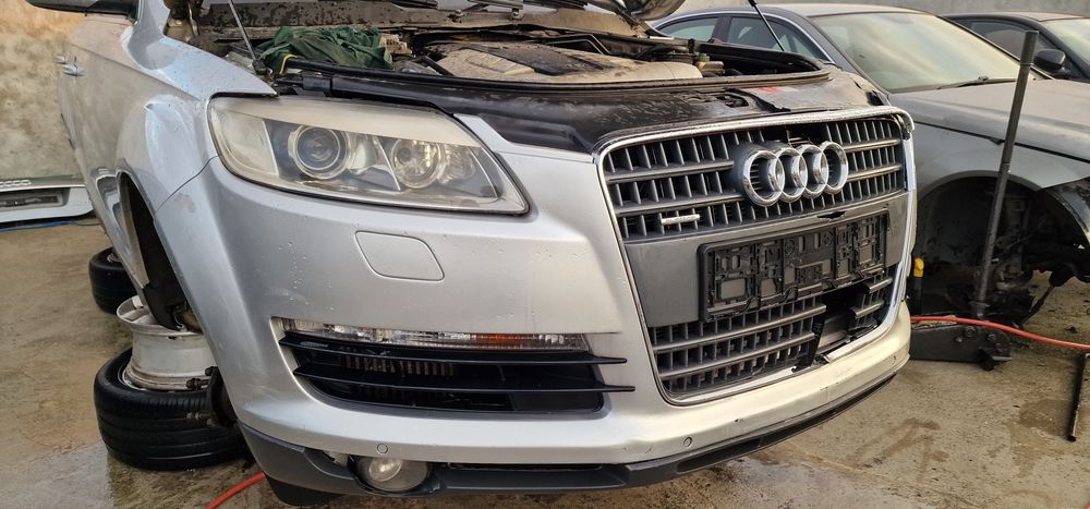 Far dreapta audi Q7 4L  far xenon audi Q7 4L