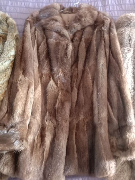 Продам три шубы.