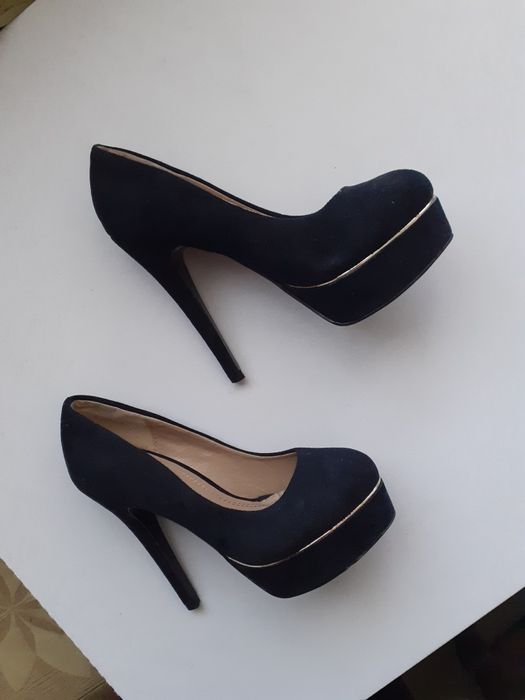 Обувки  набук р-р 36