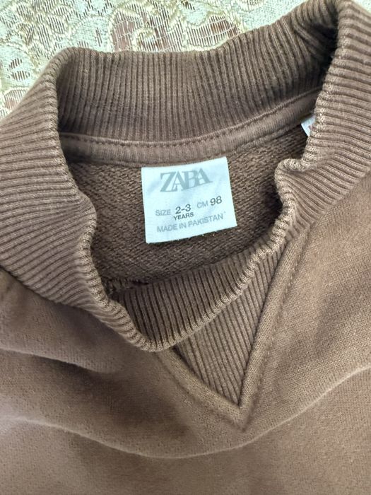 Продам костюм Zara детский