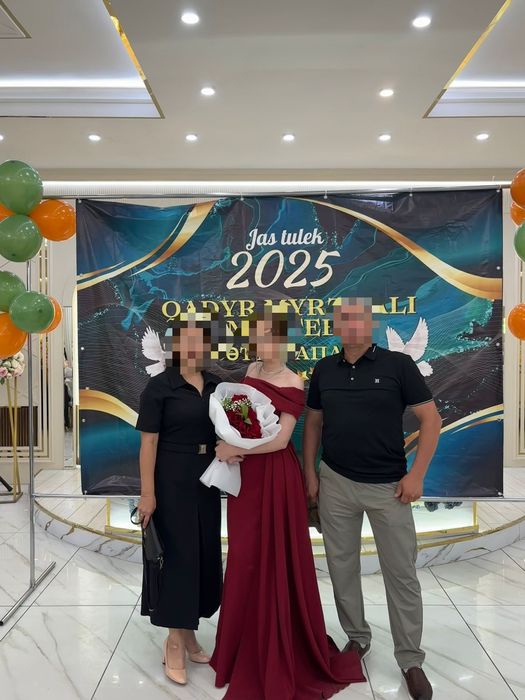 Шикарное платье для выпускного