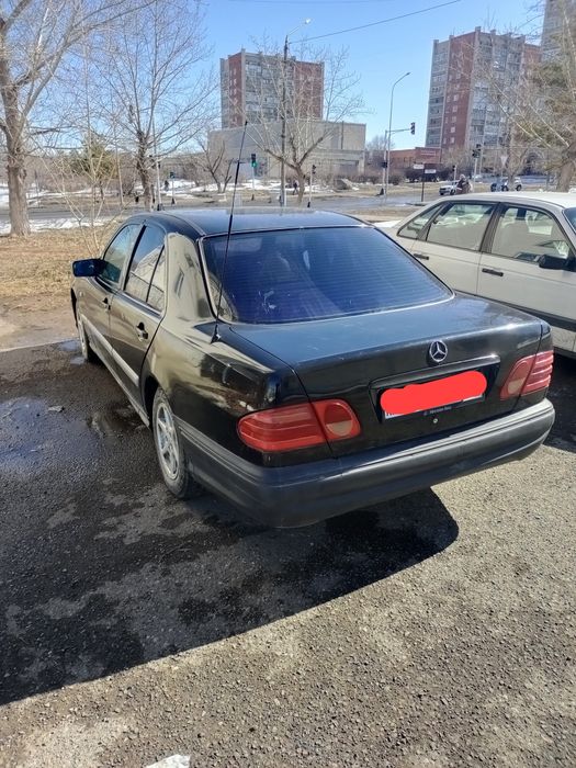 Мерседес Е200 продам