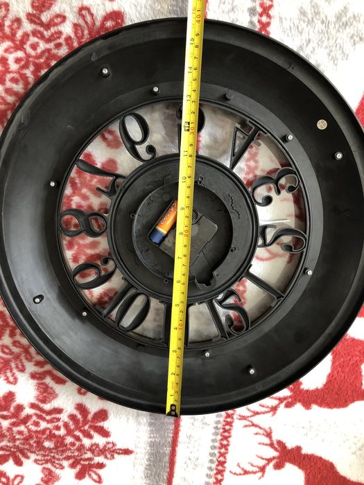 Ceas de perete auriu