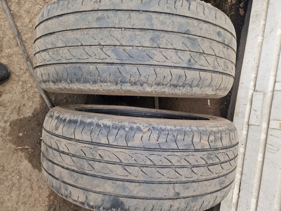 Продам шины 215-55r17