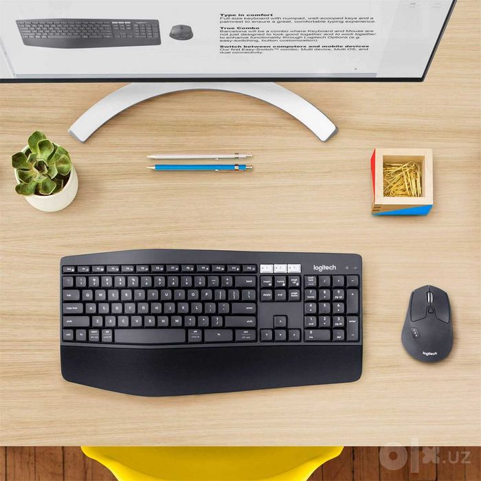 Logitech MK850 Performance Wireless Keyboard and Mouse Combo.