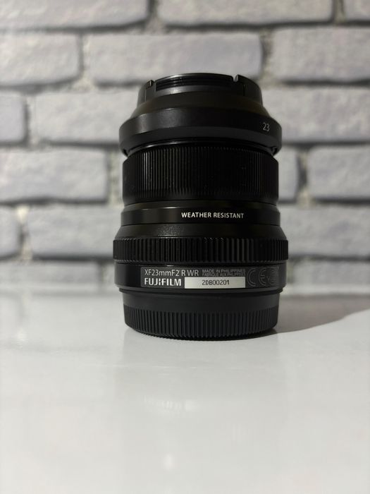 Продам объектив срочно