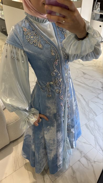 Камзол вместе с платьей