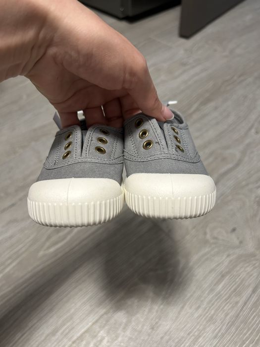 NOU Tenisi/ pantofi sport H&M marimea 21