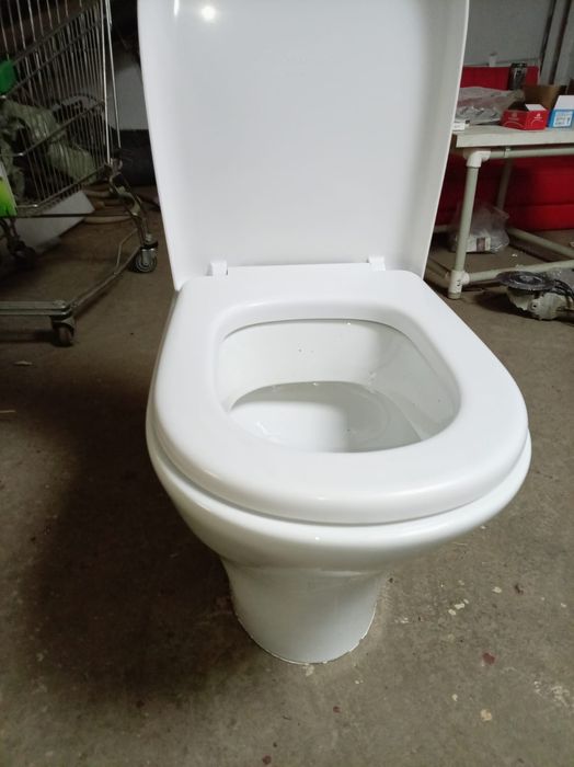 Унитаз б/у в отличном состоянии