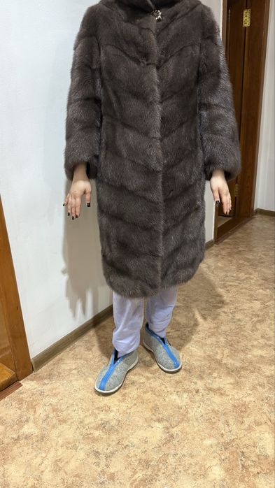 Продам норковую шубу